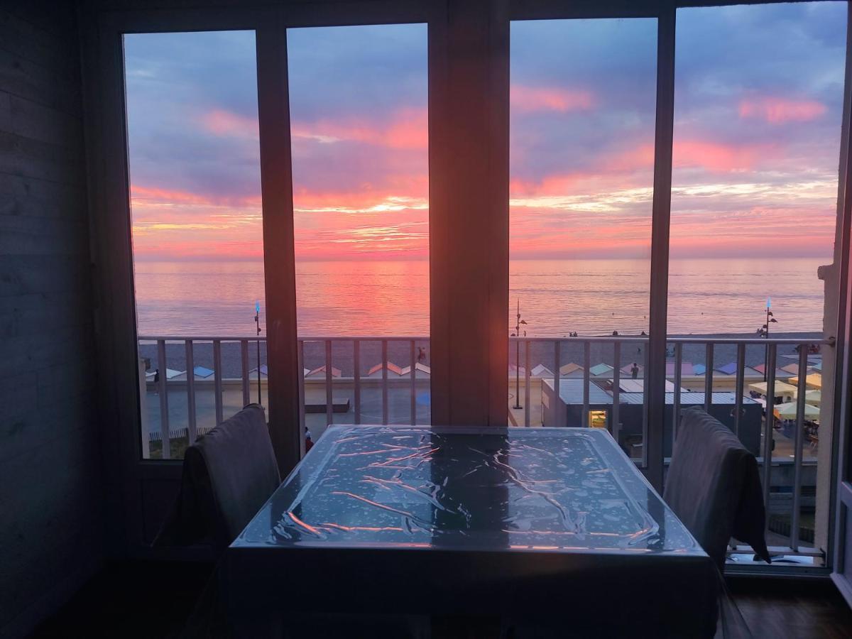 L' Entre Mer Et Falaise Le Tréport Exteriér fotografie